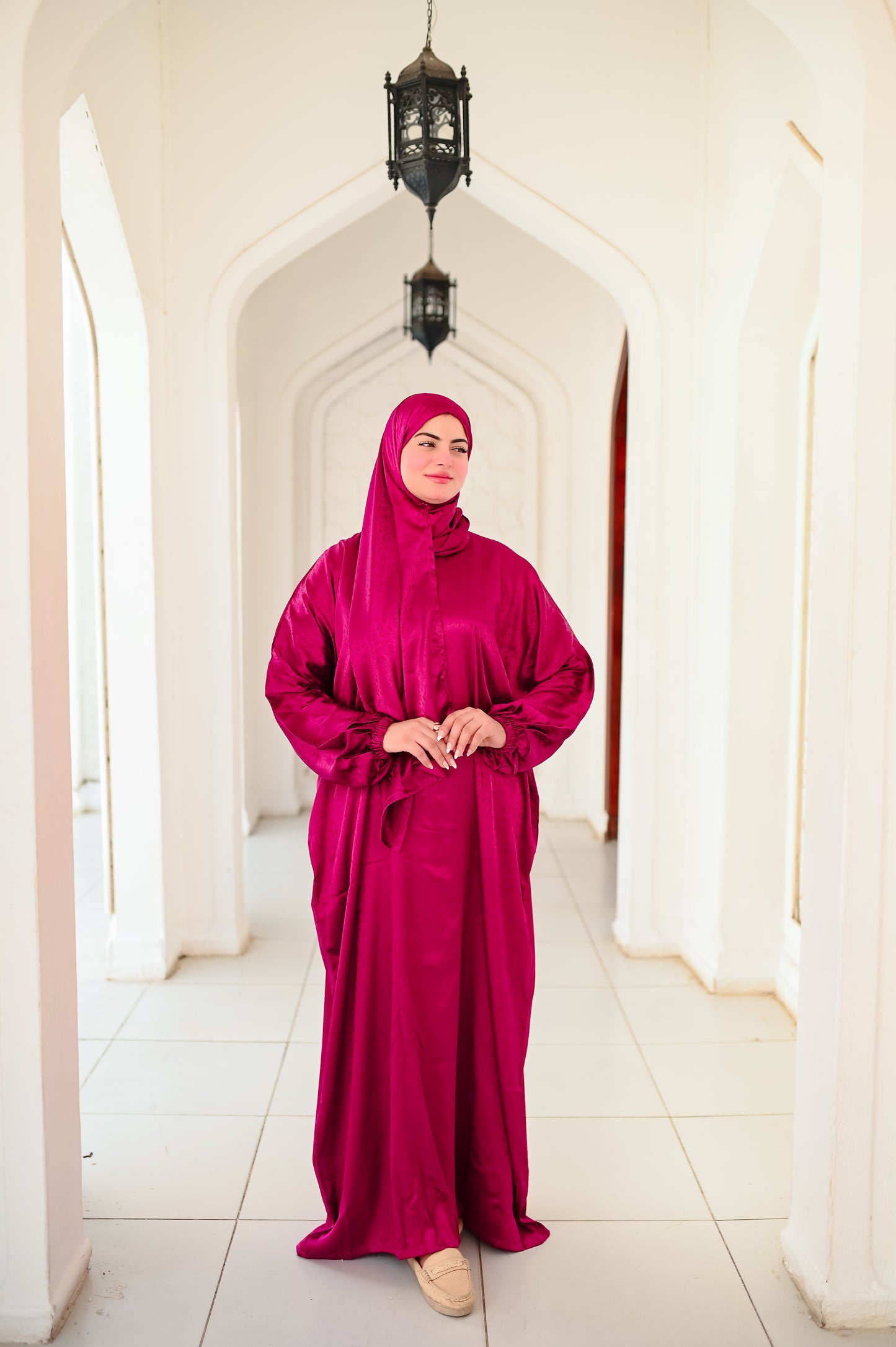 Nayla Floral Print Satin Isdal – Jacquard Satin Prayer Dress with Attached Hijab