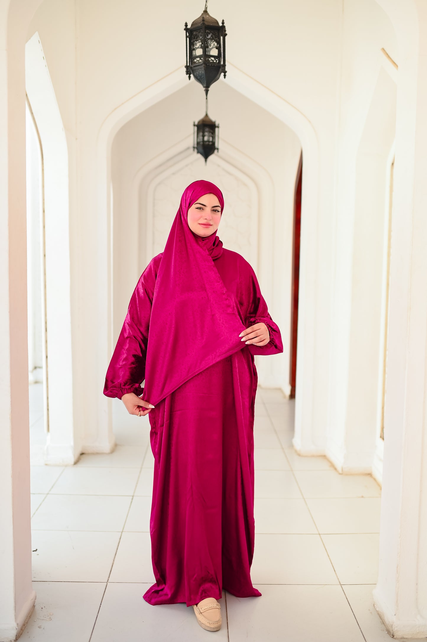 Nayla Floral Print Satin Isdal – Jacquard Satin Prayer Dress with Attached Hijab