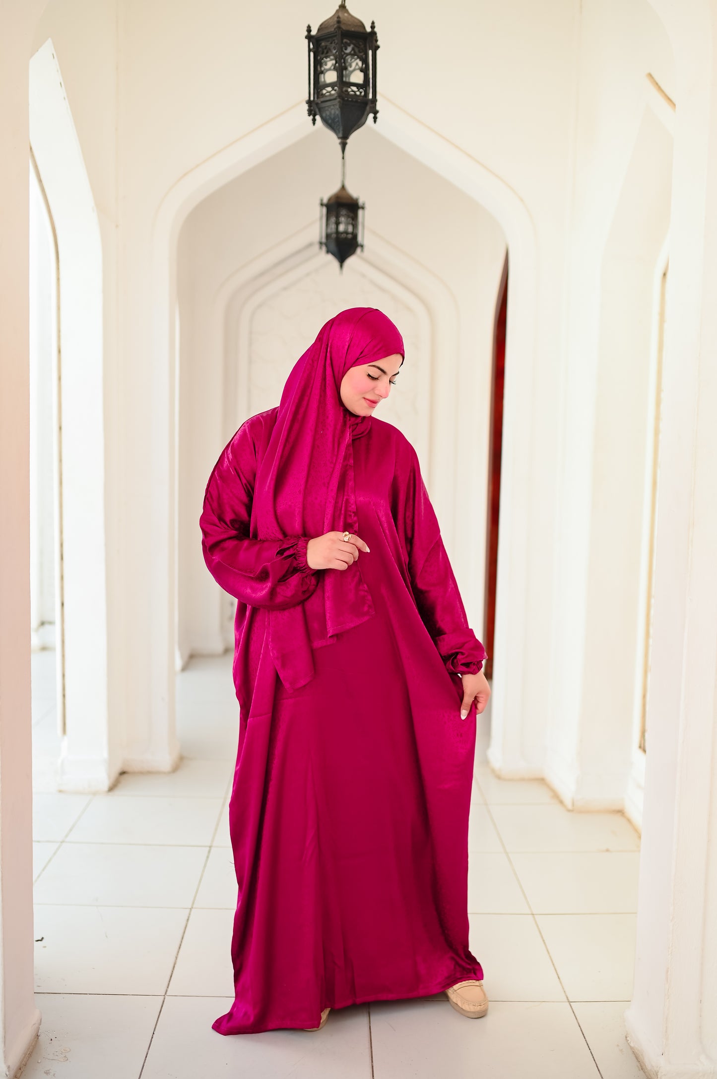 Nayla Floral Print Satin Isdal – Jacquard Satin Prayer Dress with Attached Hijab