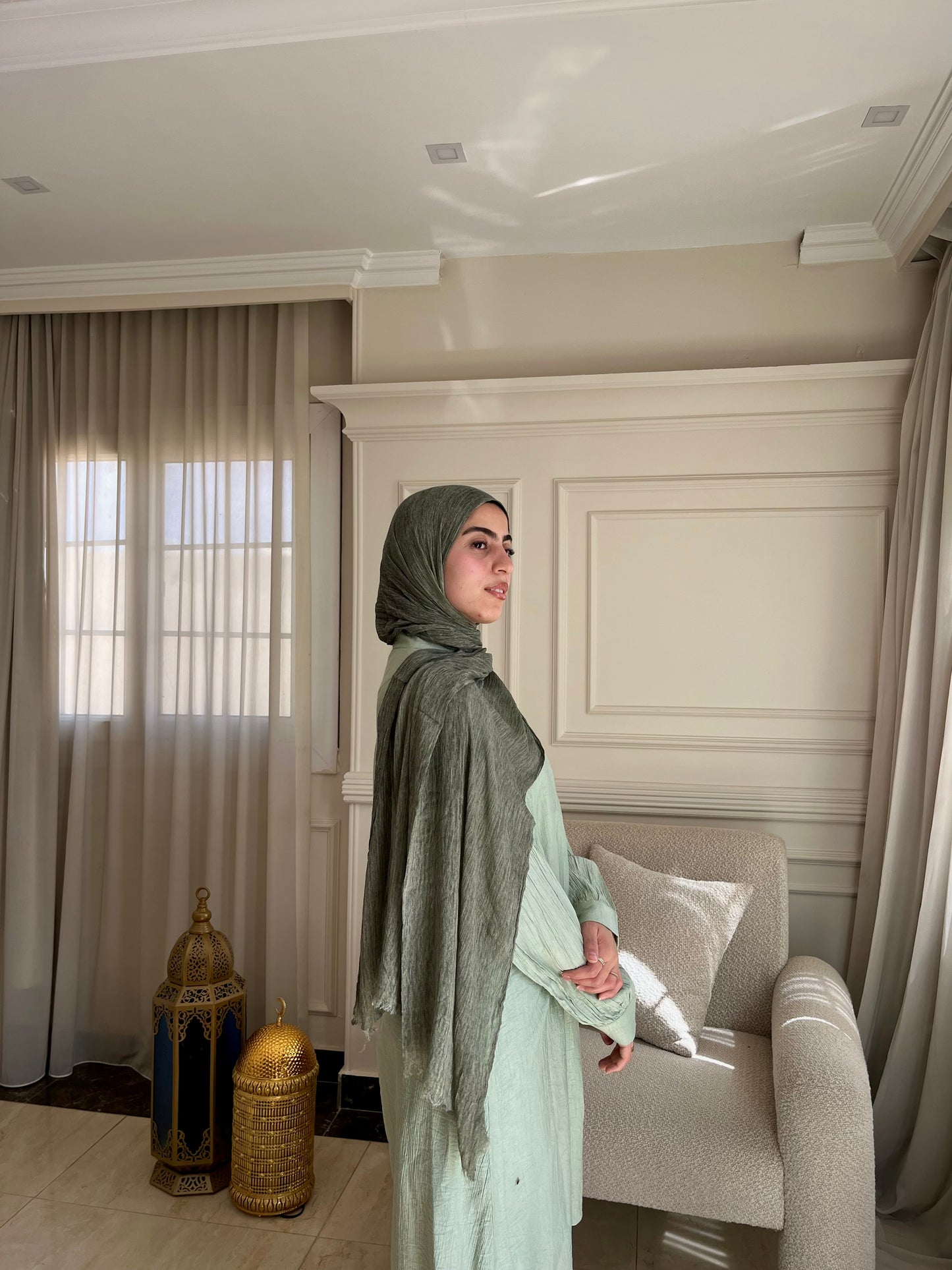 Thai Shaash Cotton Gauze Hijab – Lightweight & Non-Slippery