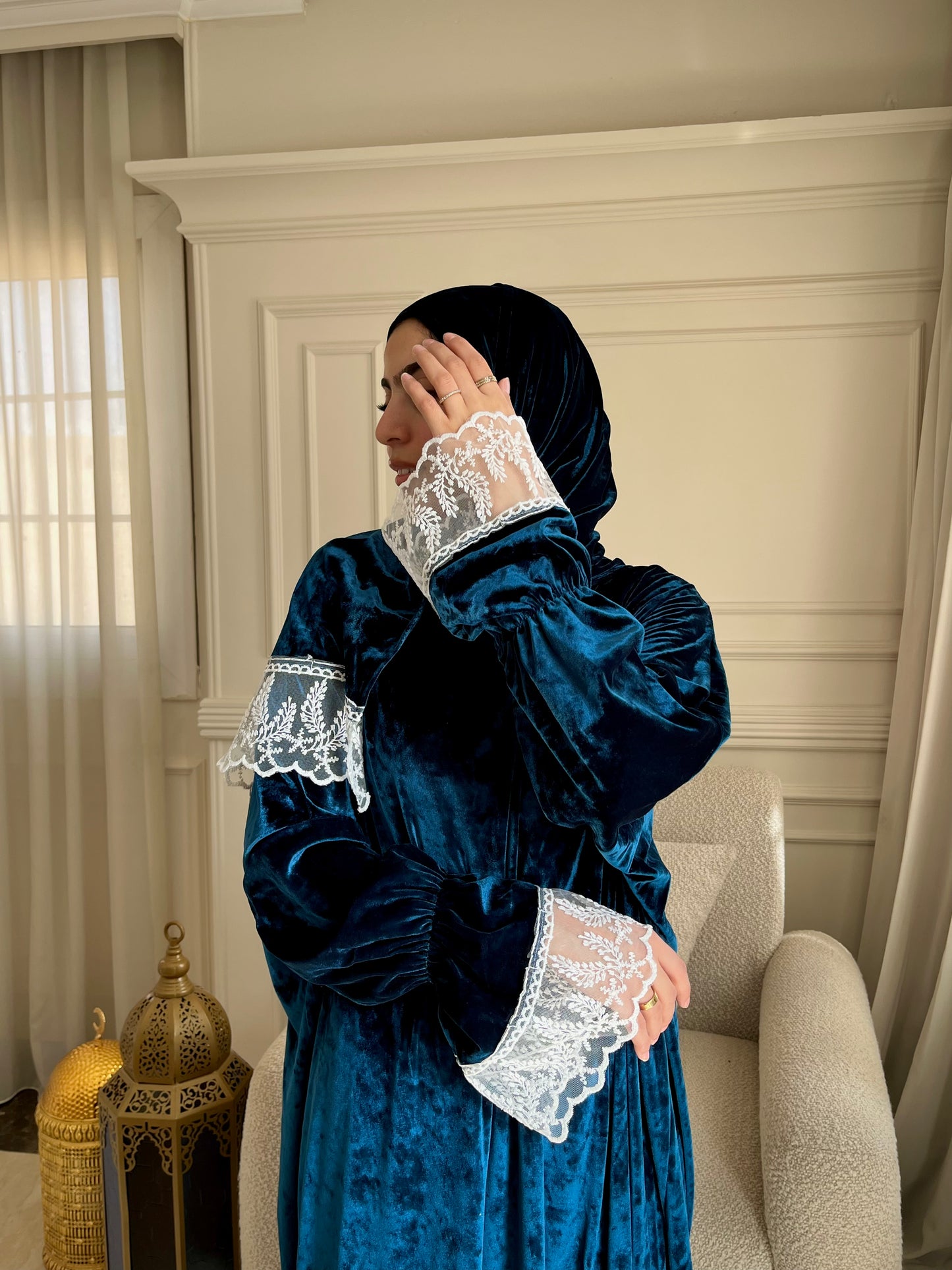 Jangah Velvet Lace Prayer Isdal — Luxury Ramadan and Eid Prayer Set