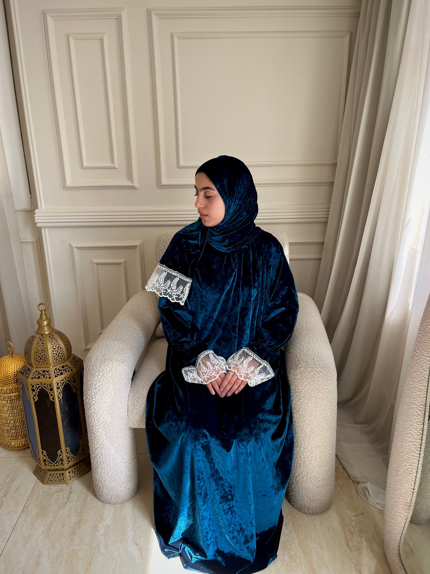 Jangah Velvet Lace Prayer Isdal — Luxury Ramadan and Eid Prayer Set