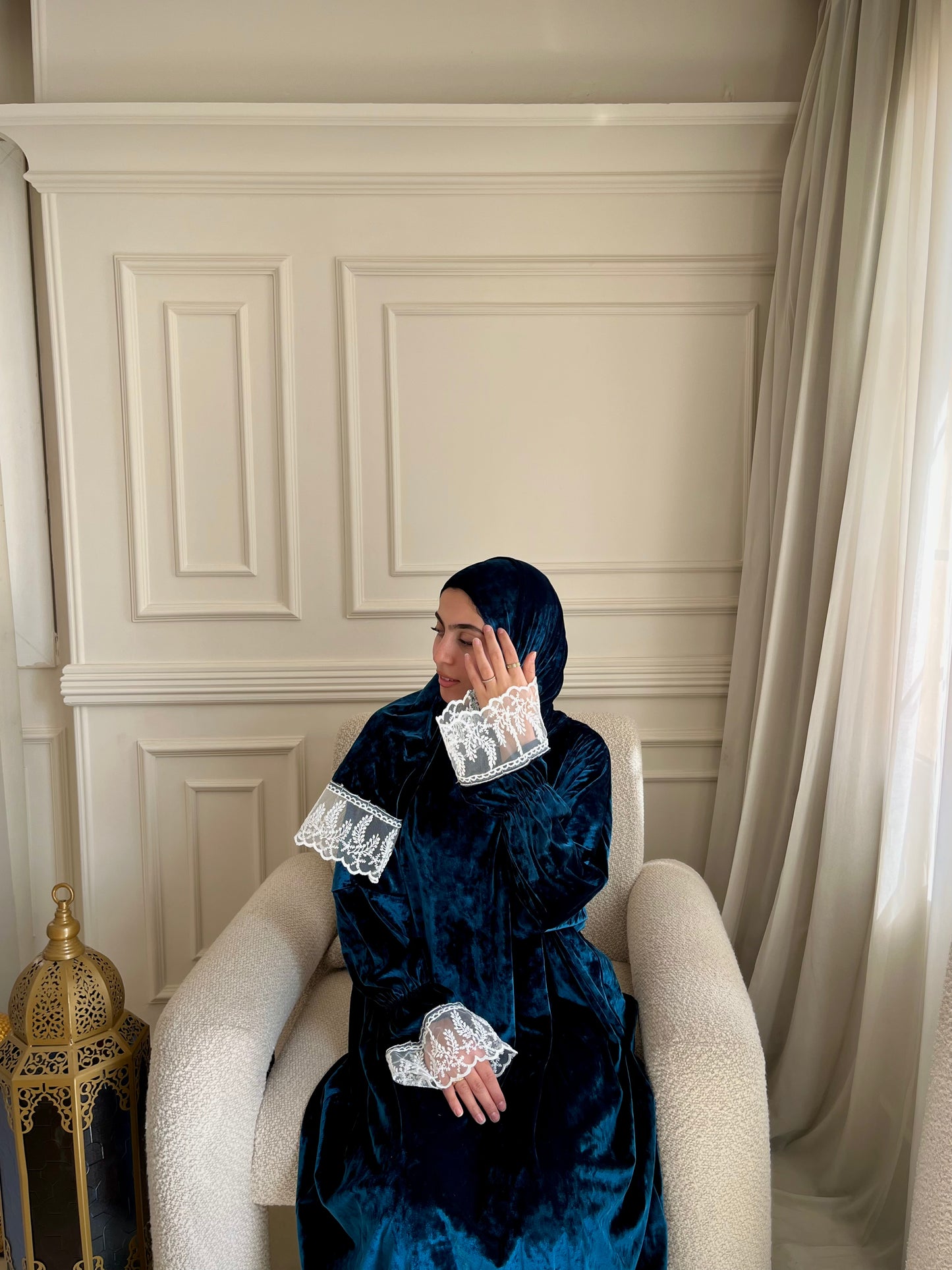 Jangah Velvet Lace Prayer Isdal — Luxury Ramadan and Eid Prayer Set